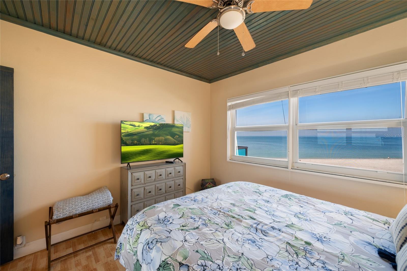 REGATTA BEACH CLUB CONDO - Residential