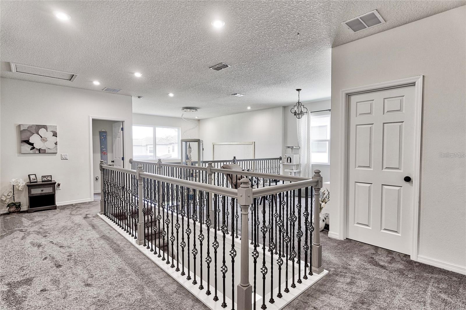 MEADOWS AT HAWKS CREST - Residential Lease