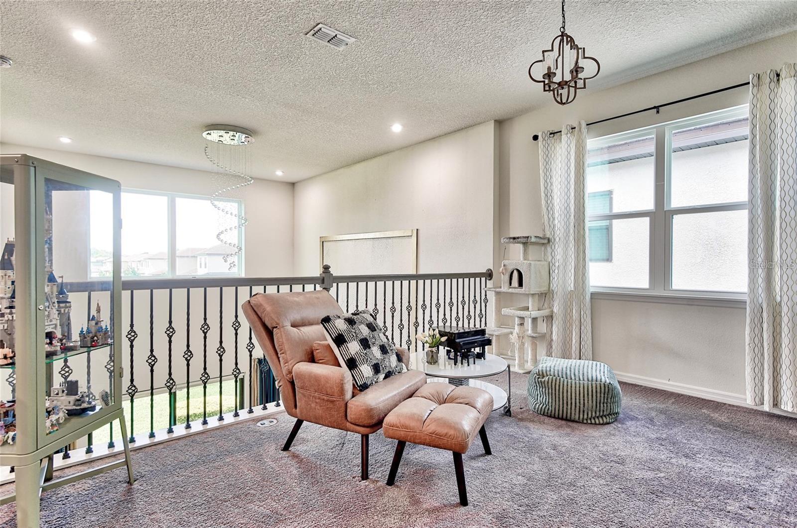 MEADOWS AT HAWKS CREST - Residential Lease