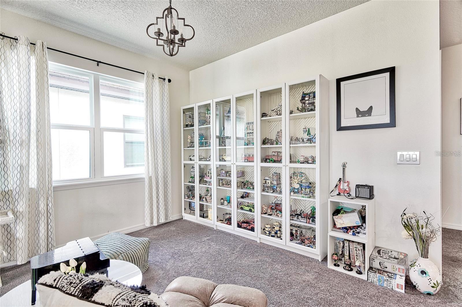 MEADOWS AT HAWKS CREST - Residential Lease