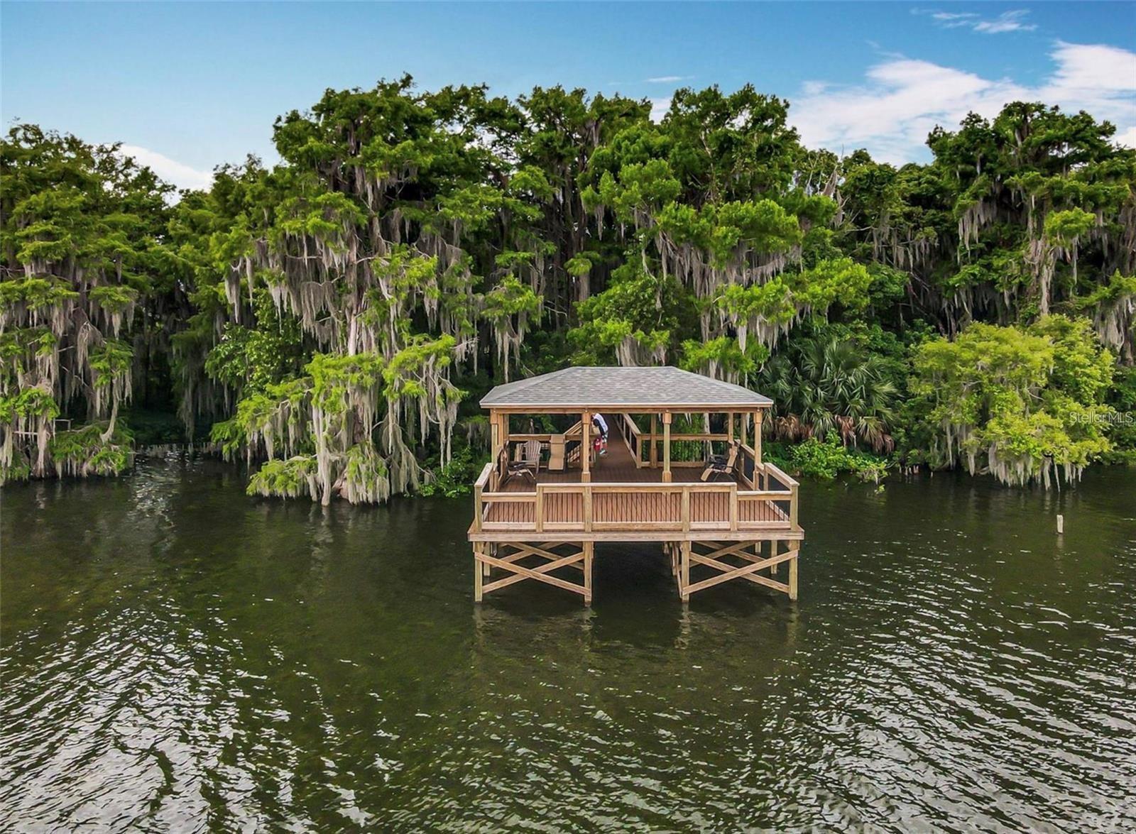 MEADOWS AT HAWKS CREST - Residential Lease