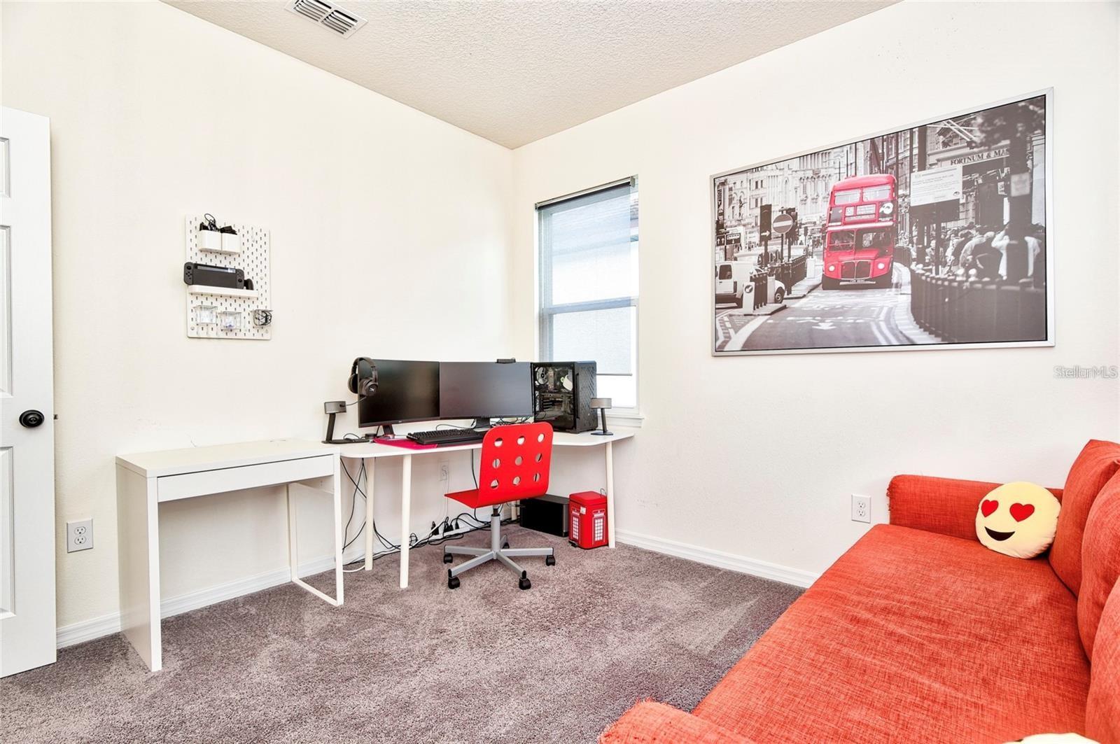 MEADOWS AT HAWKS CREST - Residential Lease