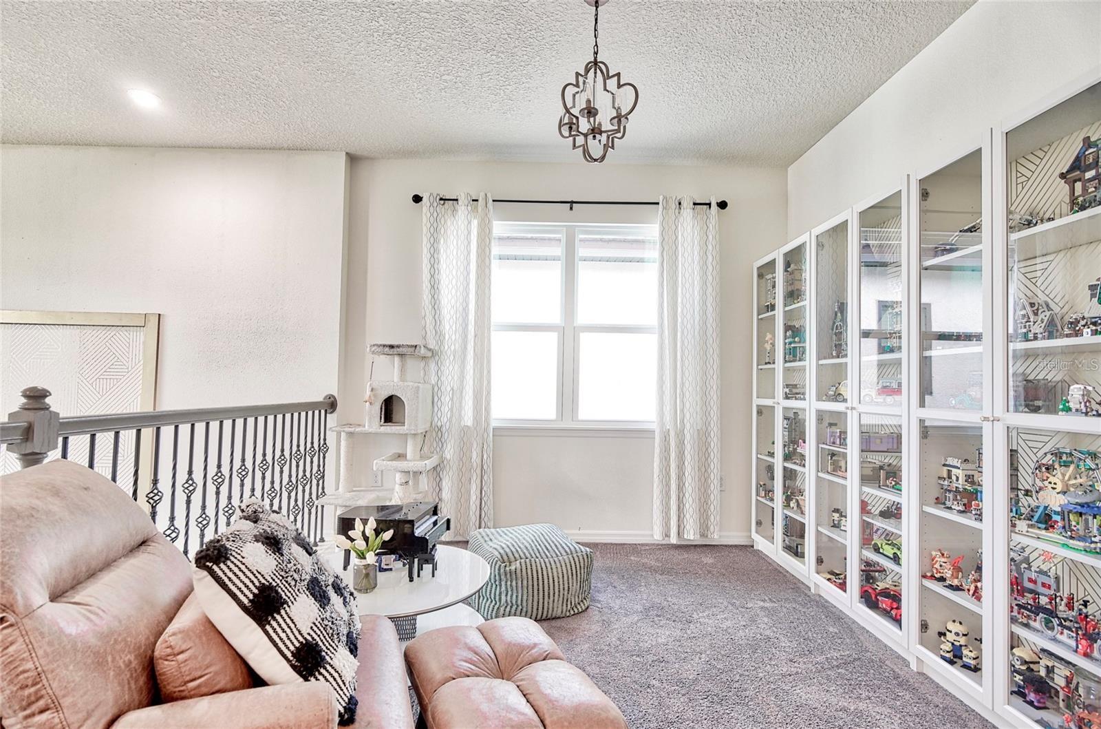 MEADOWS AT HAWKS CREST - Residential Lease