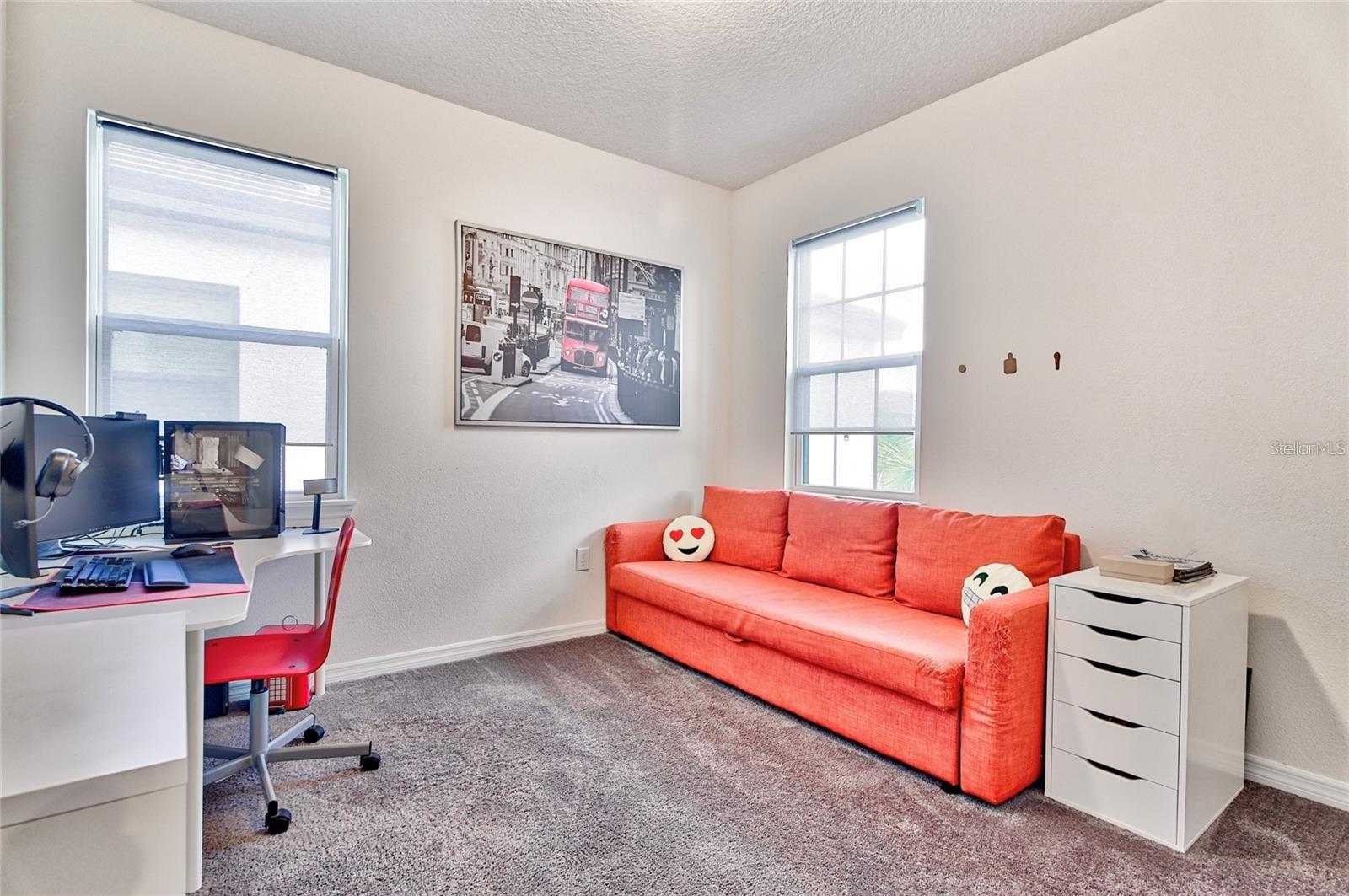 MEADOWS AT HAWKS CREST - Residential Lease