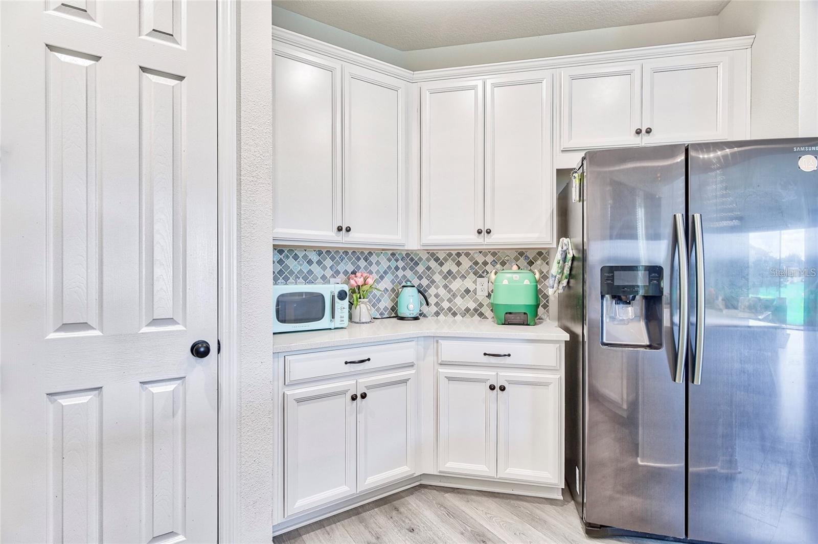 MEADOWS AT HAWKS CREST - Residential Lease