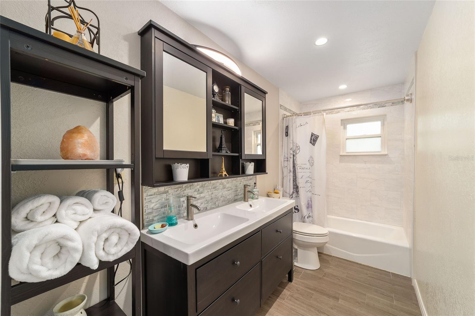 FORE ACRES FIRST ADD - Residential