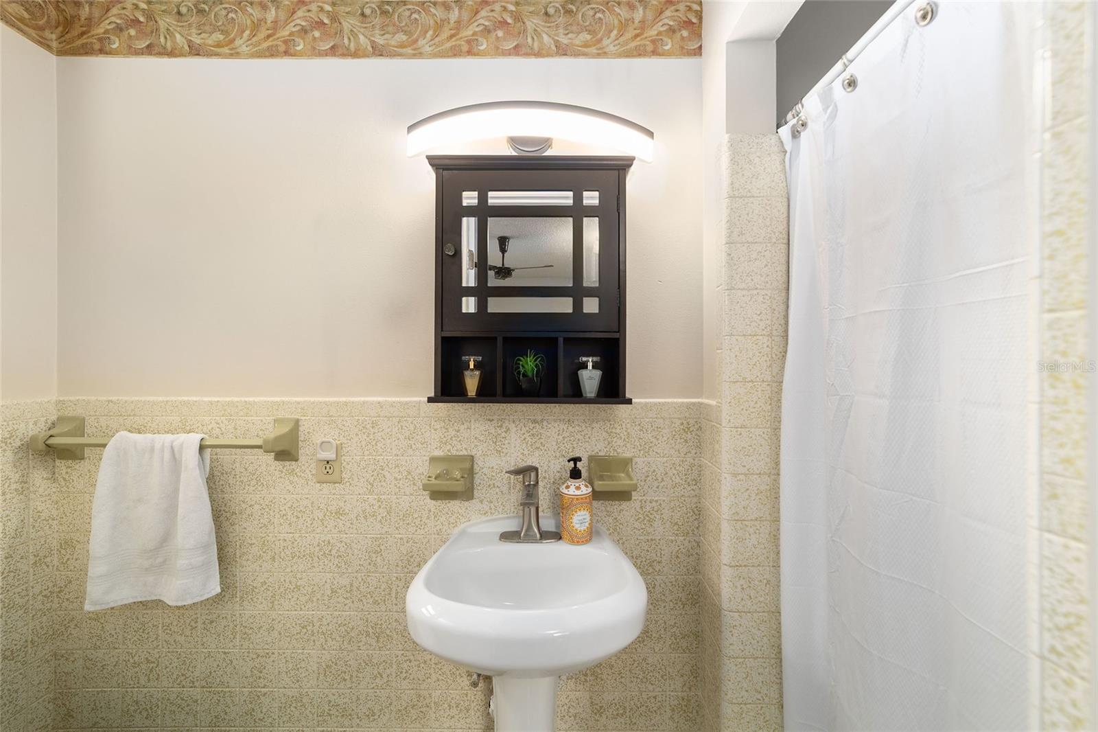 FORE ACRES FIRST ADD - Residential