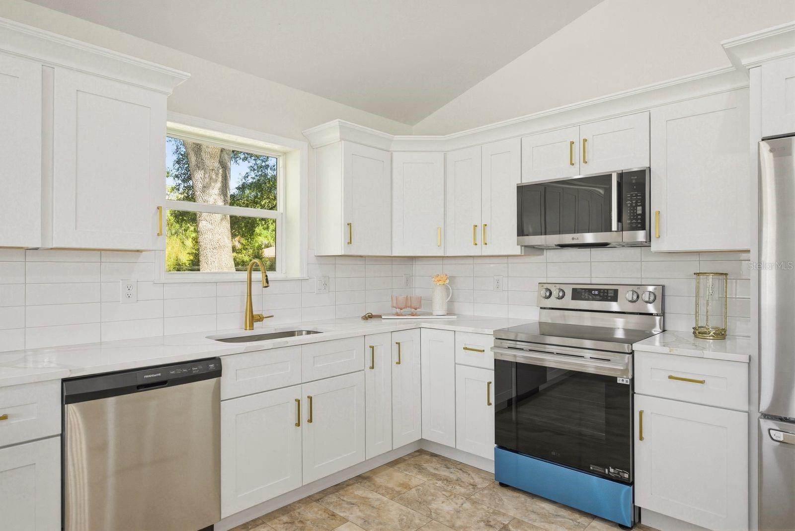 OAKLAND HILLS - Residential