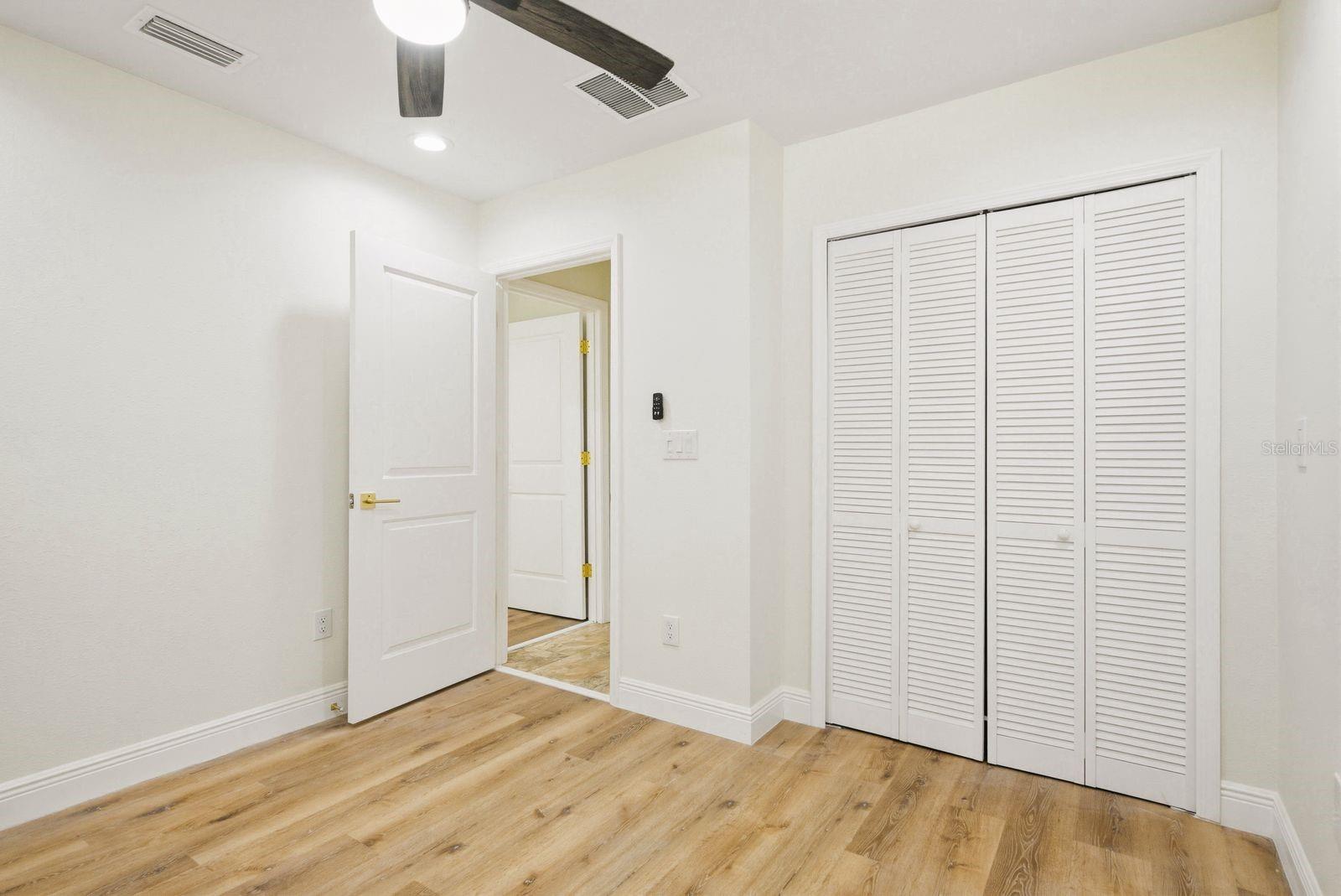 OAKLAND HILLS - Residential