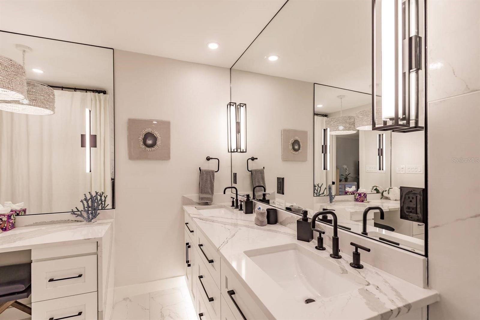 PEPPERTREE BAY IV - Residential Lease