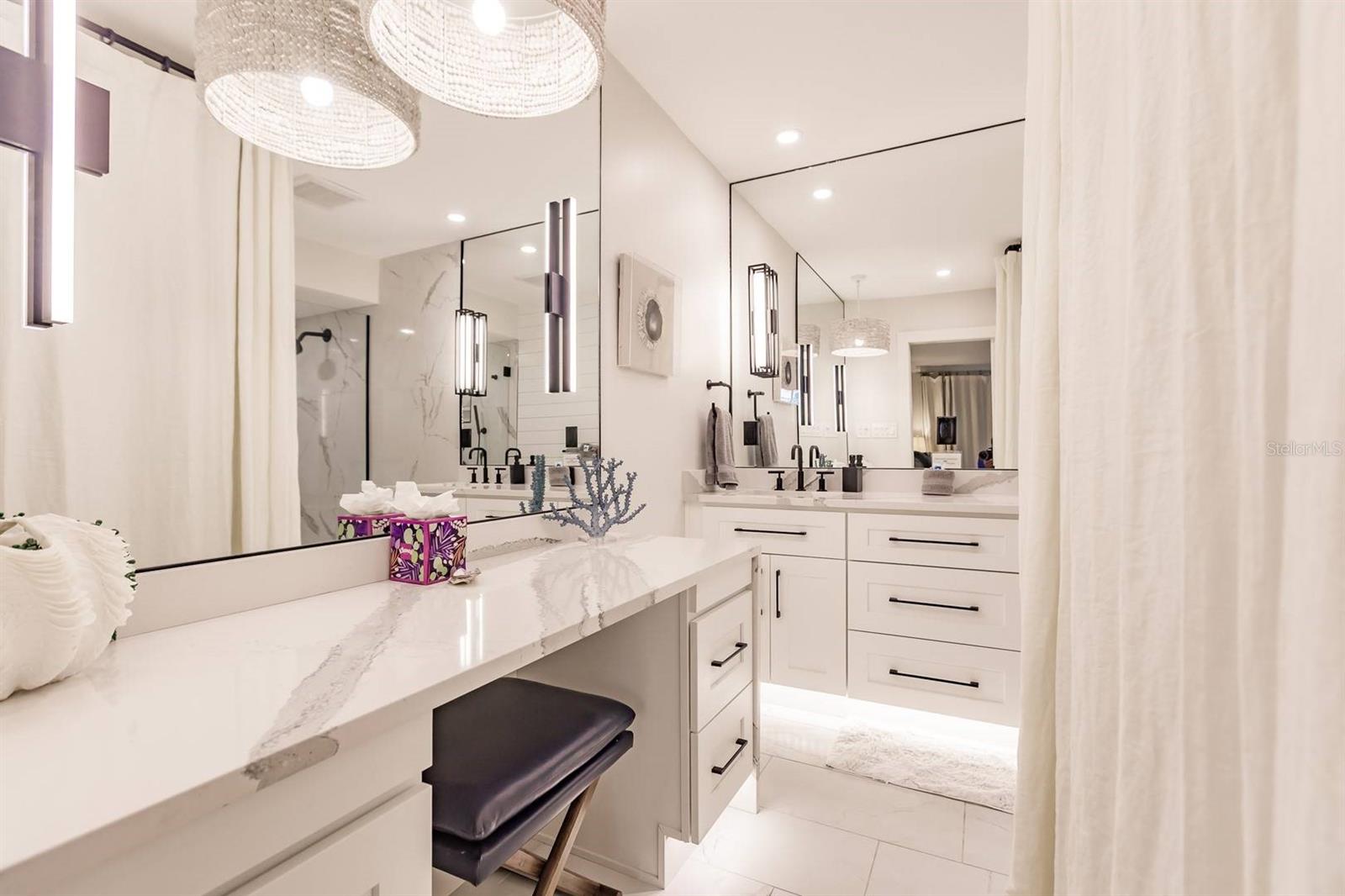 PEPPERTREE BAY IV - Residential Lease