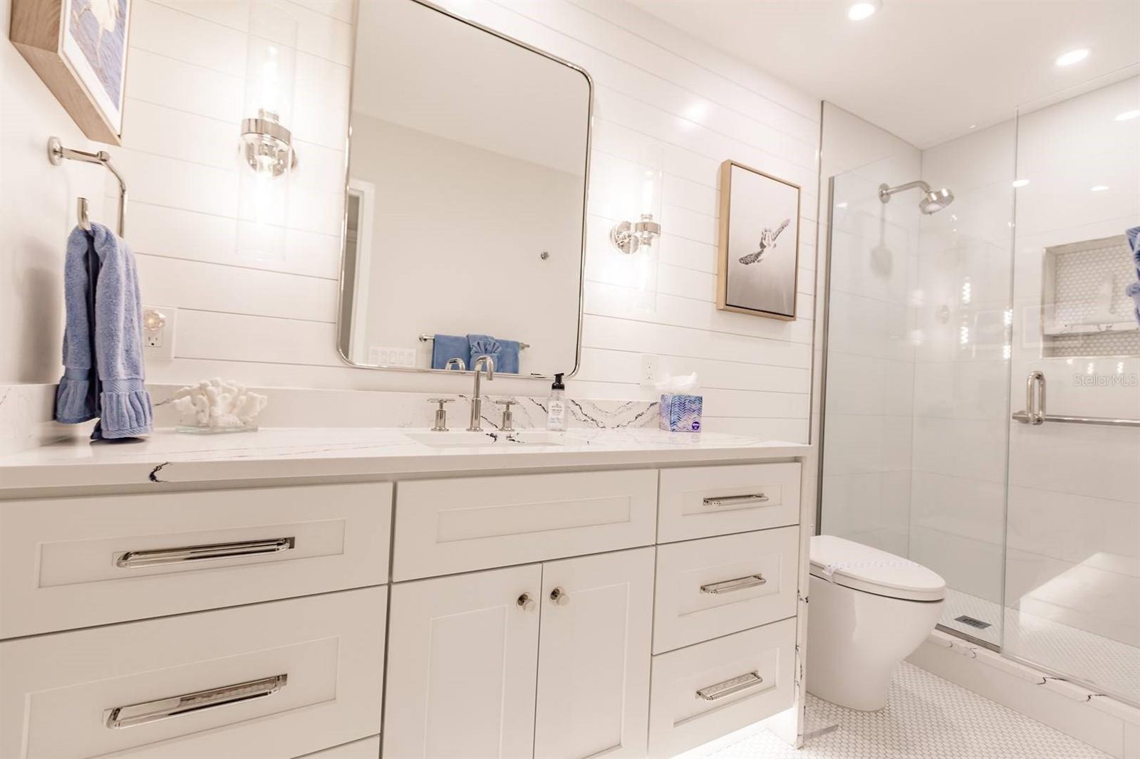 PEPPERTREE BAY IV - Residential Lease