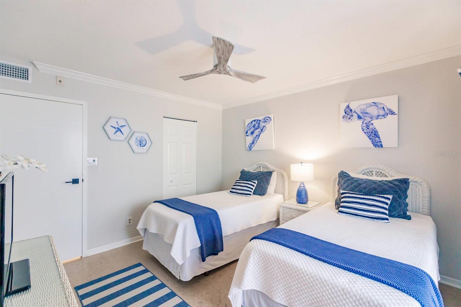 PEPPERTREE BAY IV - Residential Lease