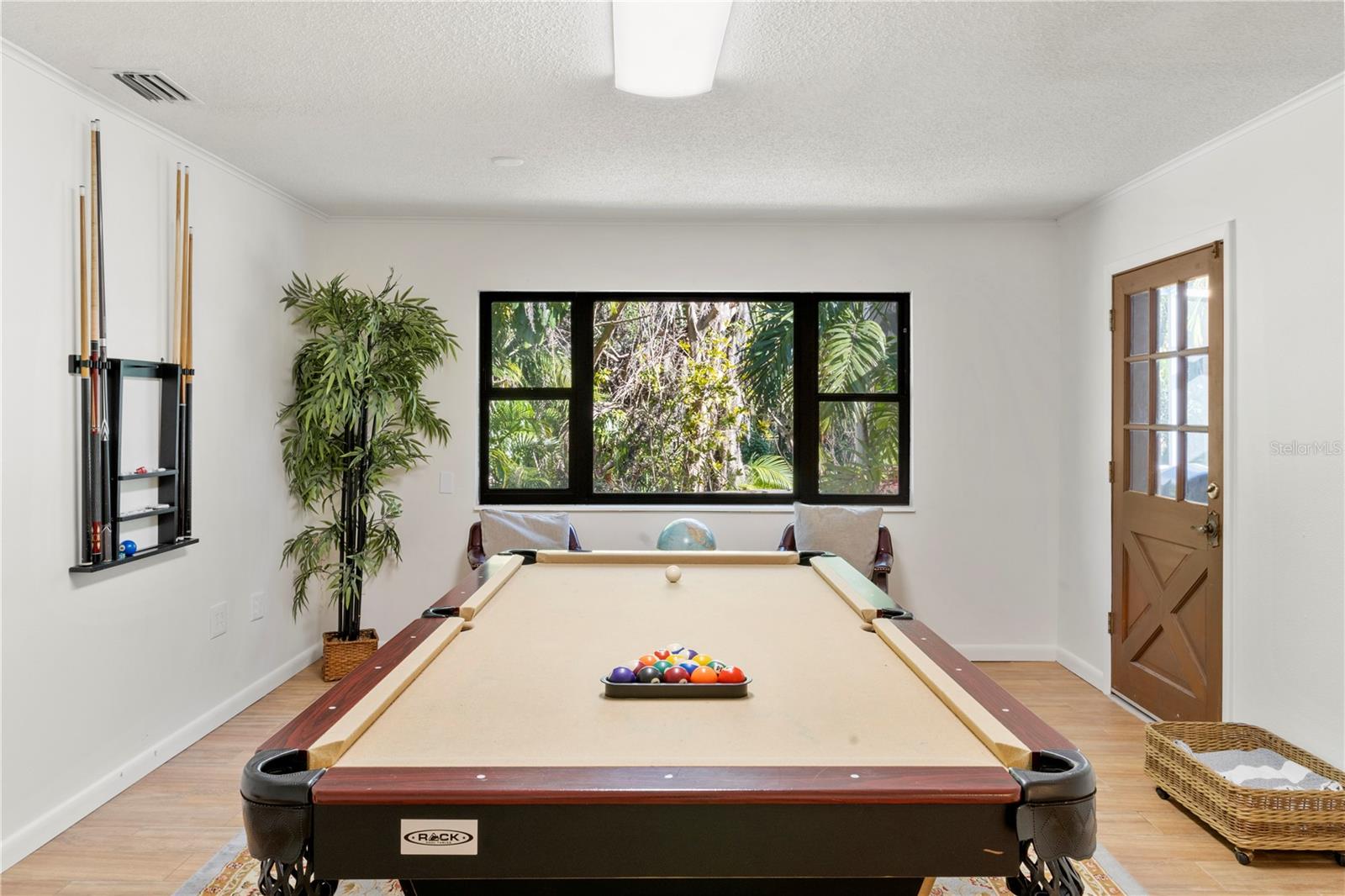 WHITFIELD COUNTRY CLUB ADD - Residential Lease