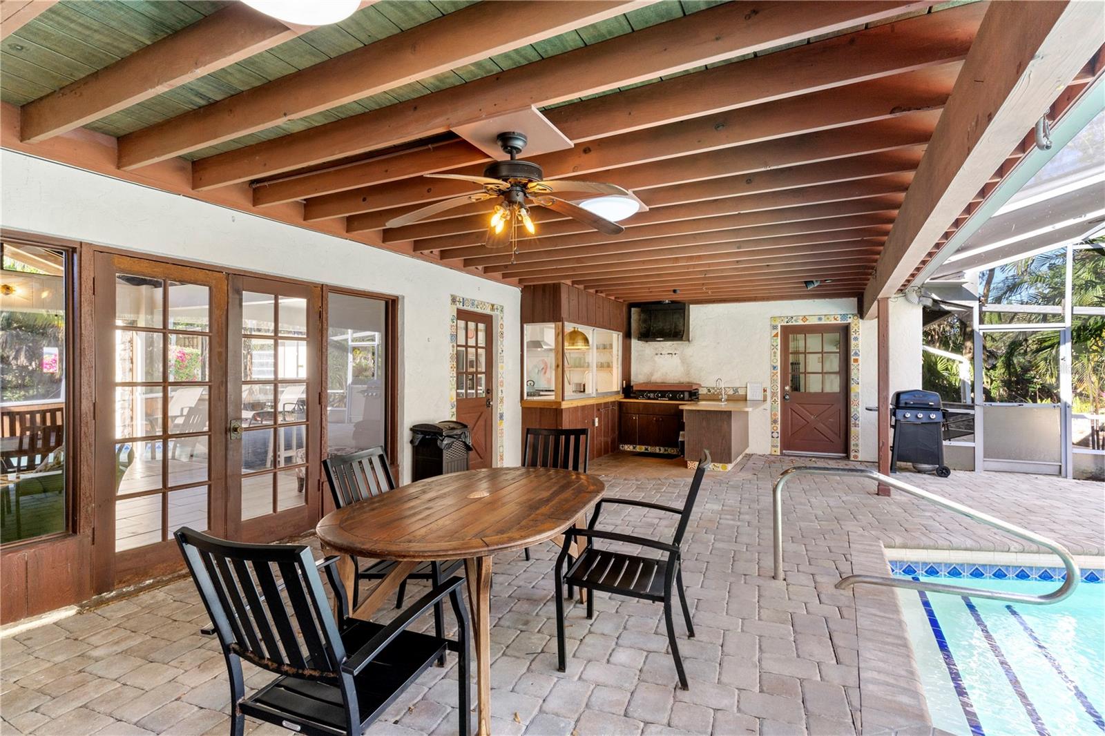 WHITFIELD COUNTRY CLUB ADD - Residential Lease