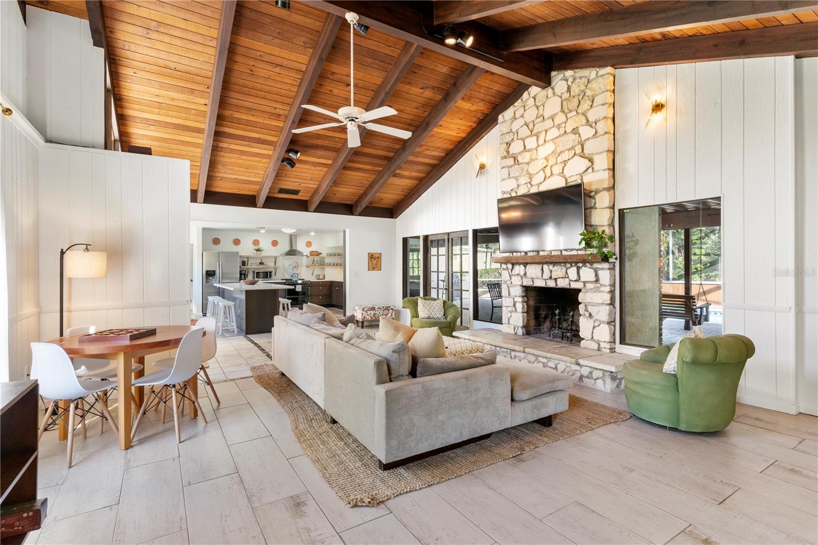 WHITFIELD COUNTRY CLUB ADD - Residential Lease