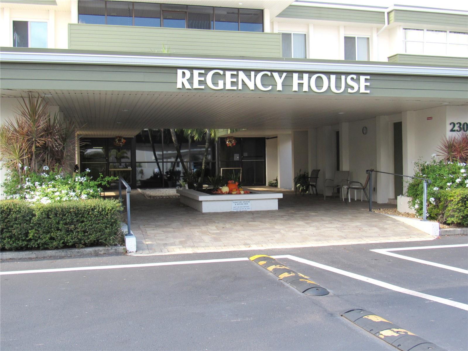 REGENCY HOUSE - Residential