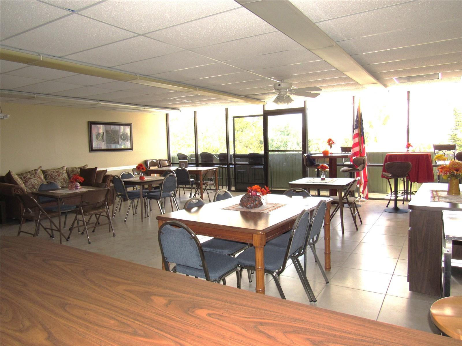 REGENCY HOUSE - Residential