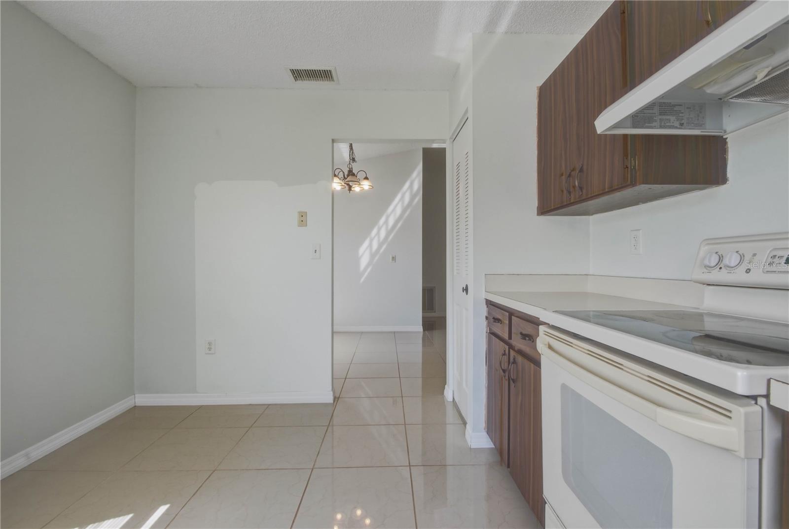 SEVEN SPGS HOMES - Residential