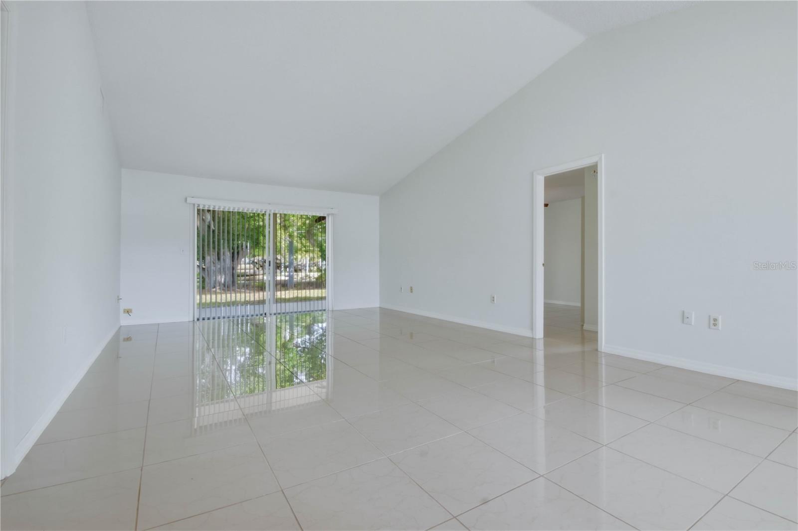 SEVEN SPGS HOMES - Residential