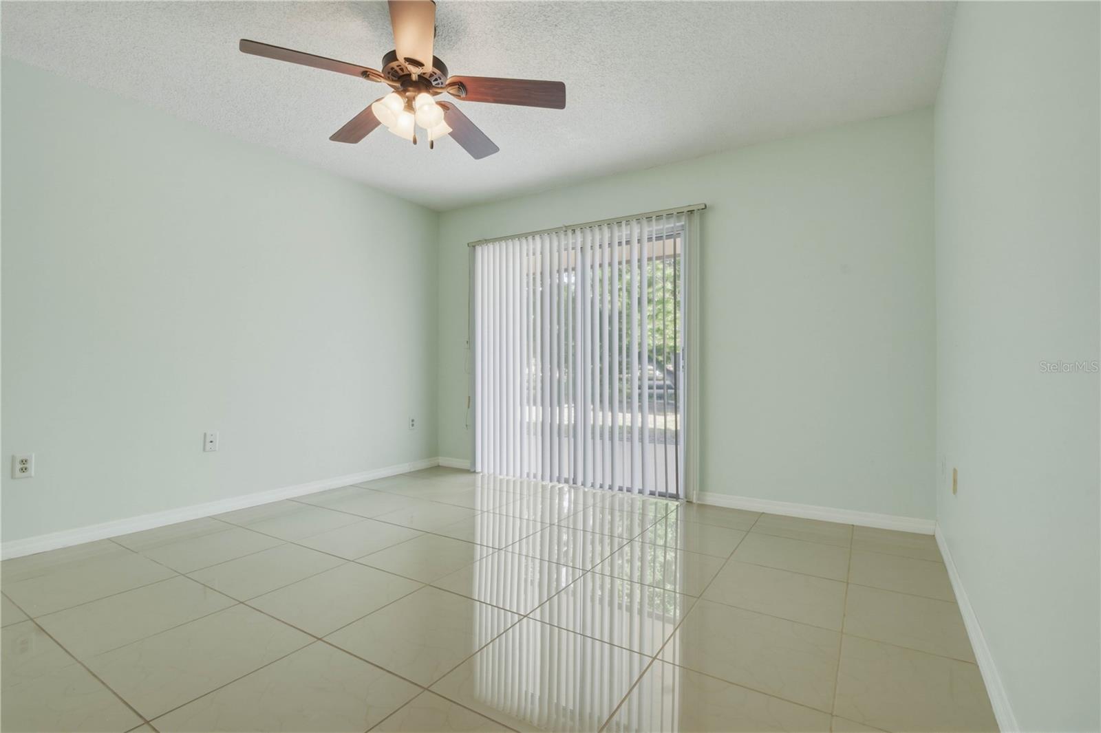 SEVEN SPGS HOMES - Residential