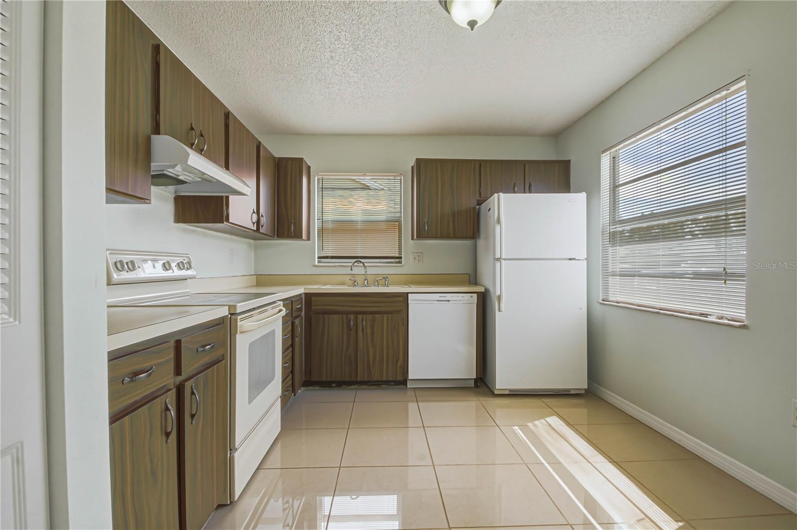 SEVEN SPGS HOMES - Residential