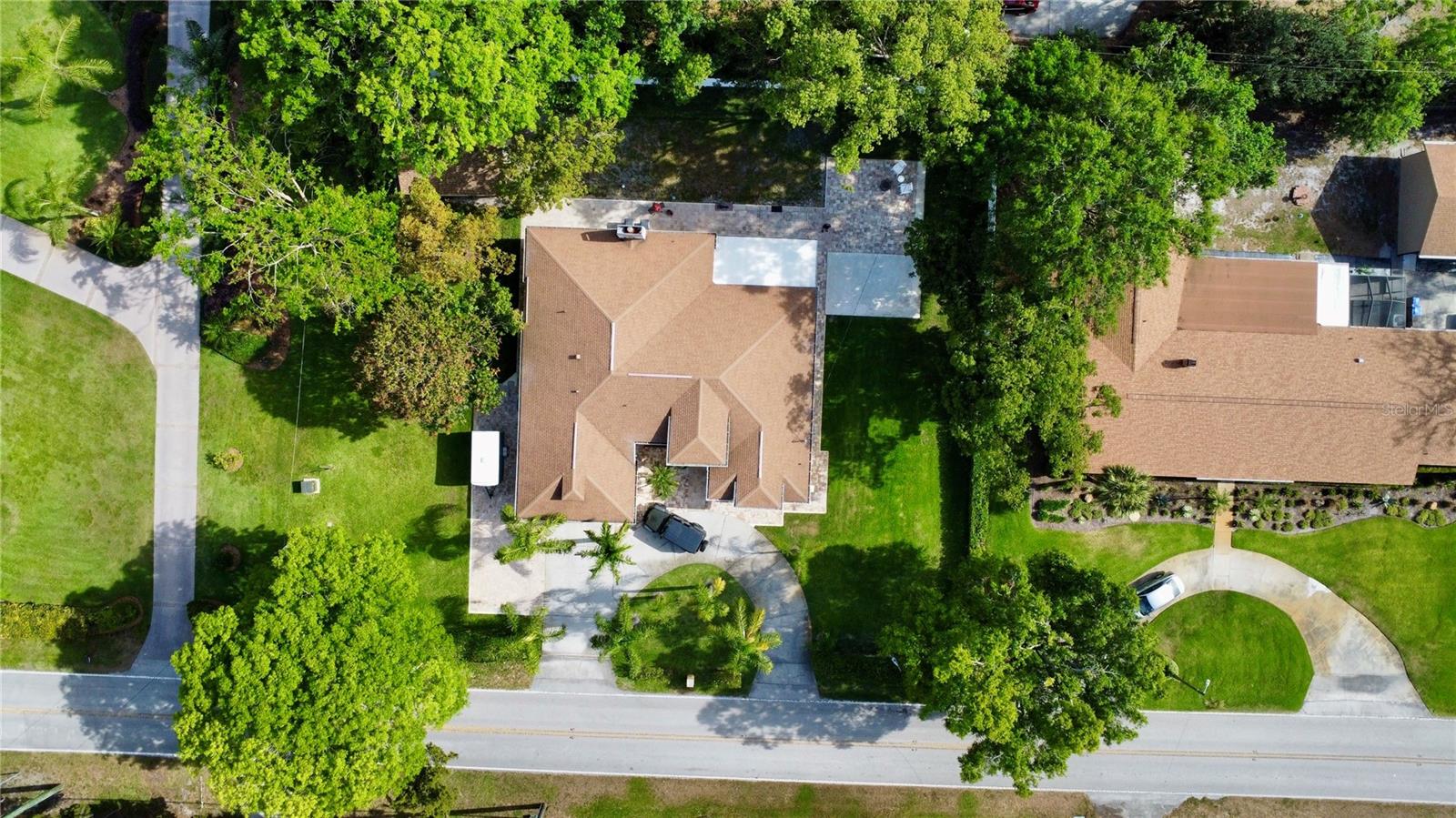 Now available for rent: a beautifully remodeled 3-bedroom, 2-bathroom home offering approximately 3,000 square feet of spacious living. Located in the highly desirable Lake Magdalena area, this property features a lush backyard with mature avocado and mango trees—perfect for outdoor relaxation and entertaining.
