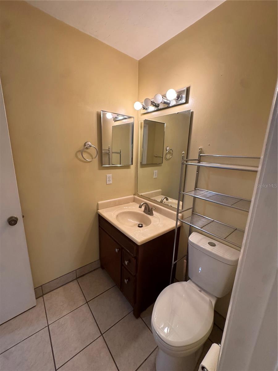 PICKWICK PARK CONDO - CONDO - Residential