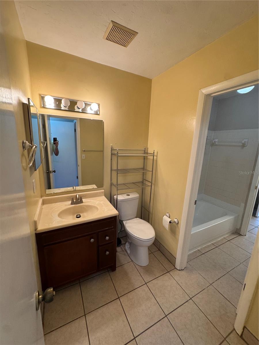 PICKWICK PARK CONDO - CONDO - Residential