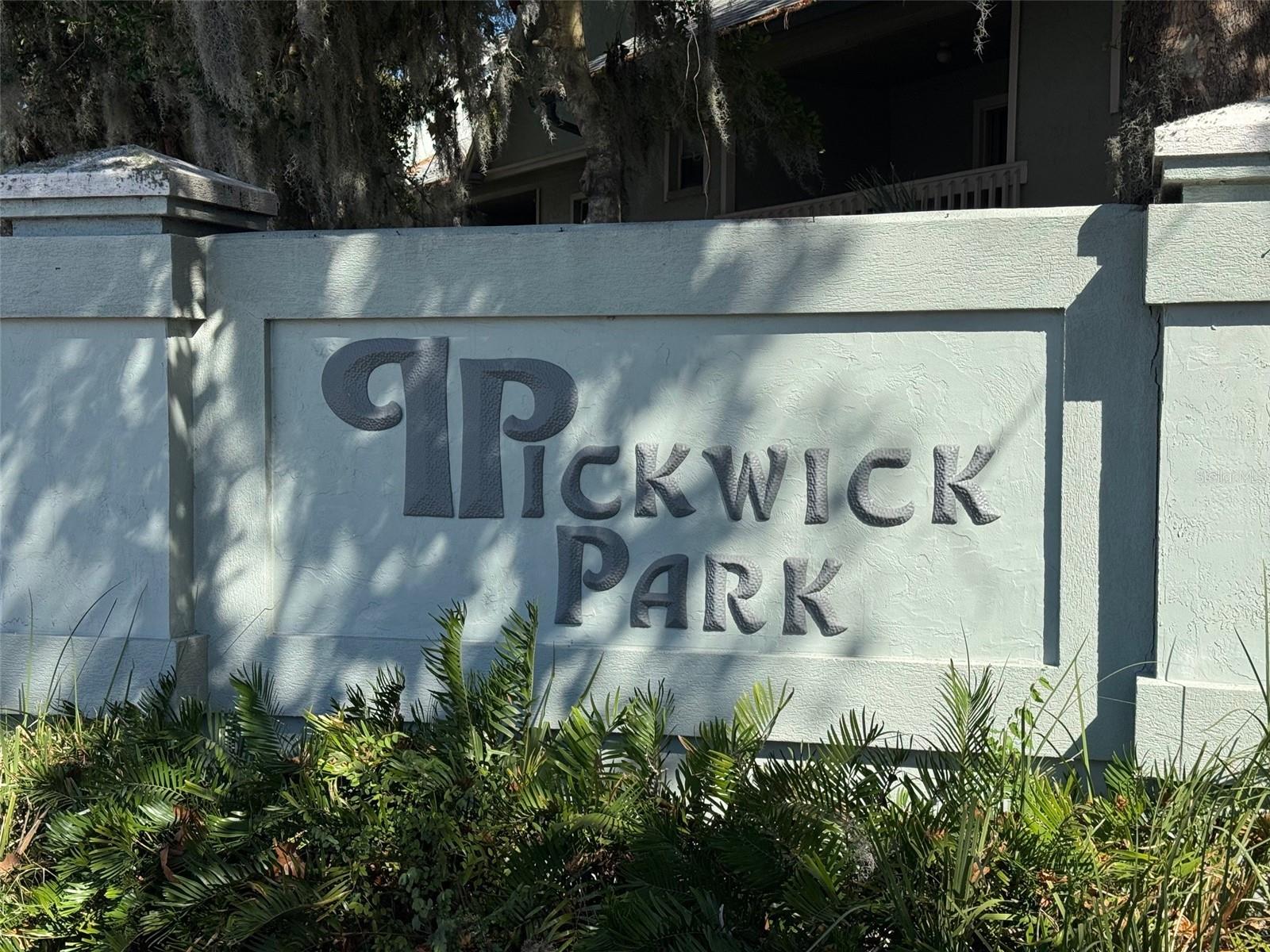 PICKWICK PARK CONDO - CONDO - Residential