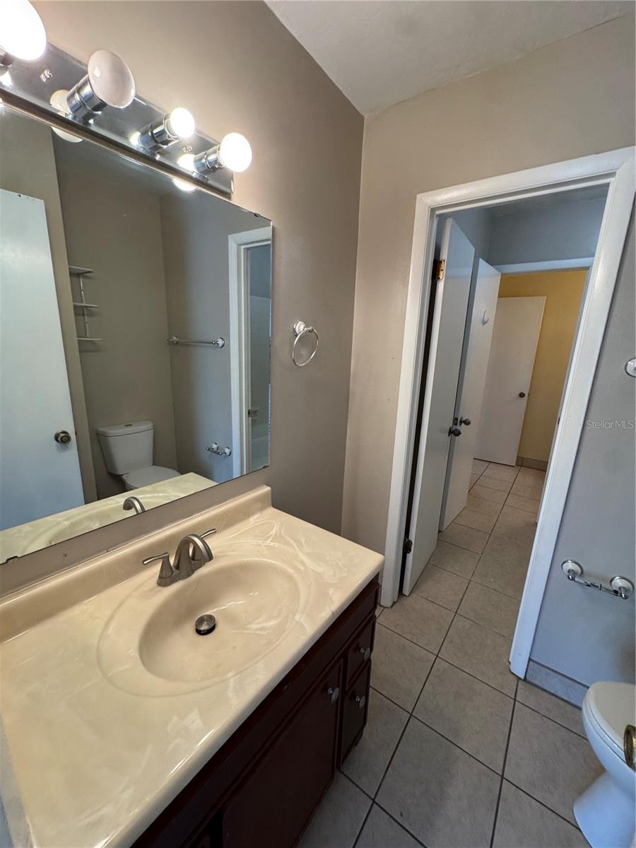 PICKWICK PARK CONDO - CONDO - Residential