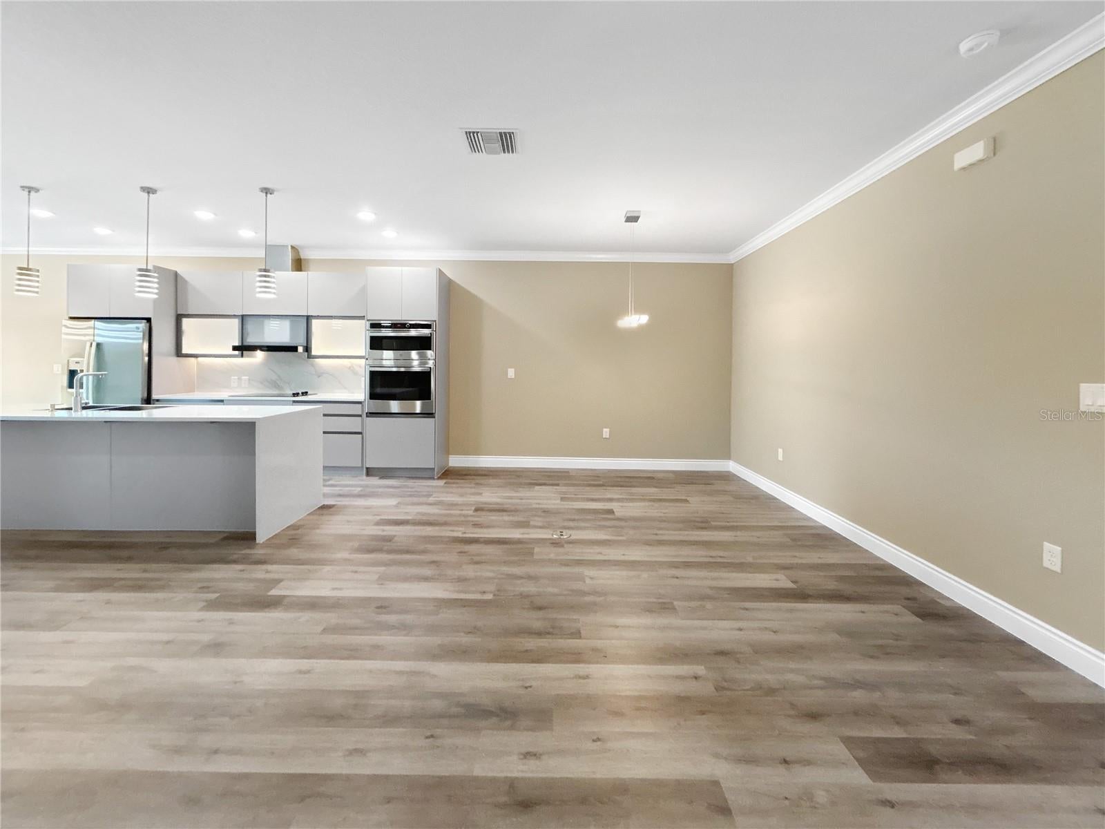 1839 BRENTWOOD COURT