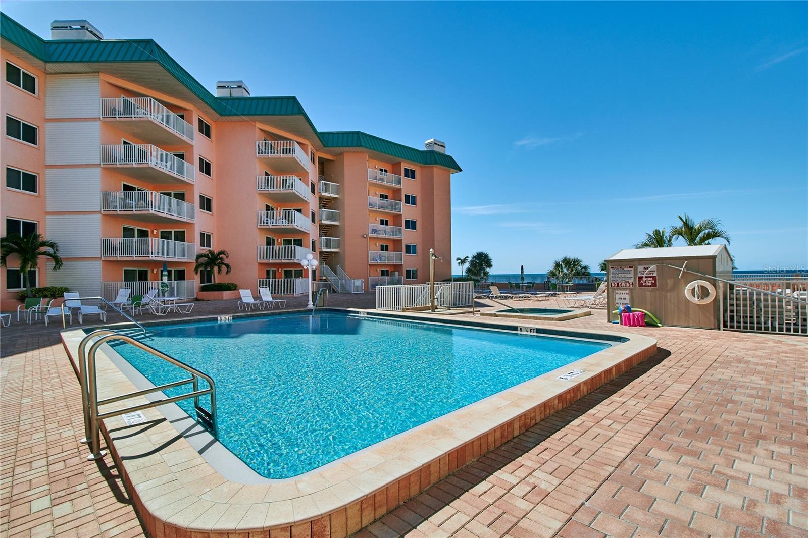 BEACH COTTAGE CONDO - Residential