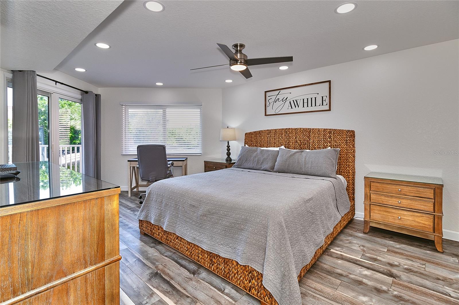 BEACH COTTAGE CONDO - Residential