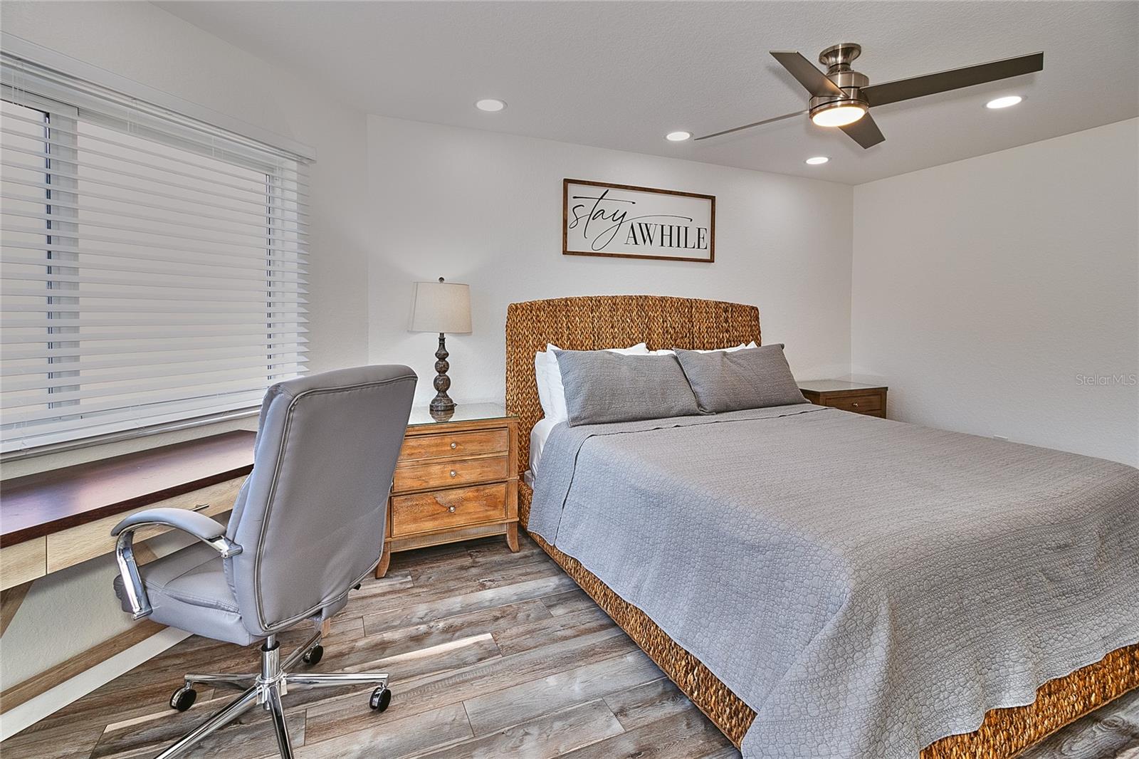 BEACH COTTAGE CONDO - Residential