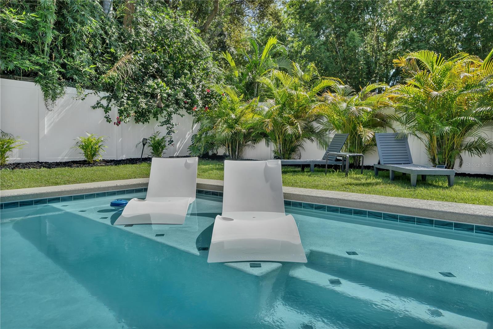 239 E HARDING STREET