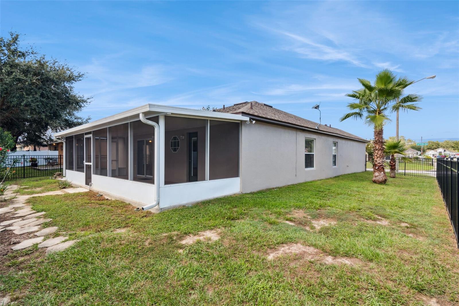 LEESBURG OVERLOOK AT LAKE GRIFFIN - Residential
