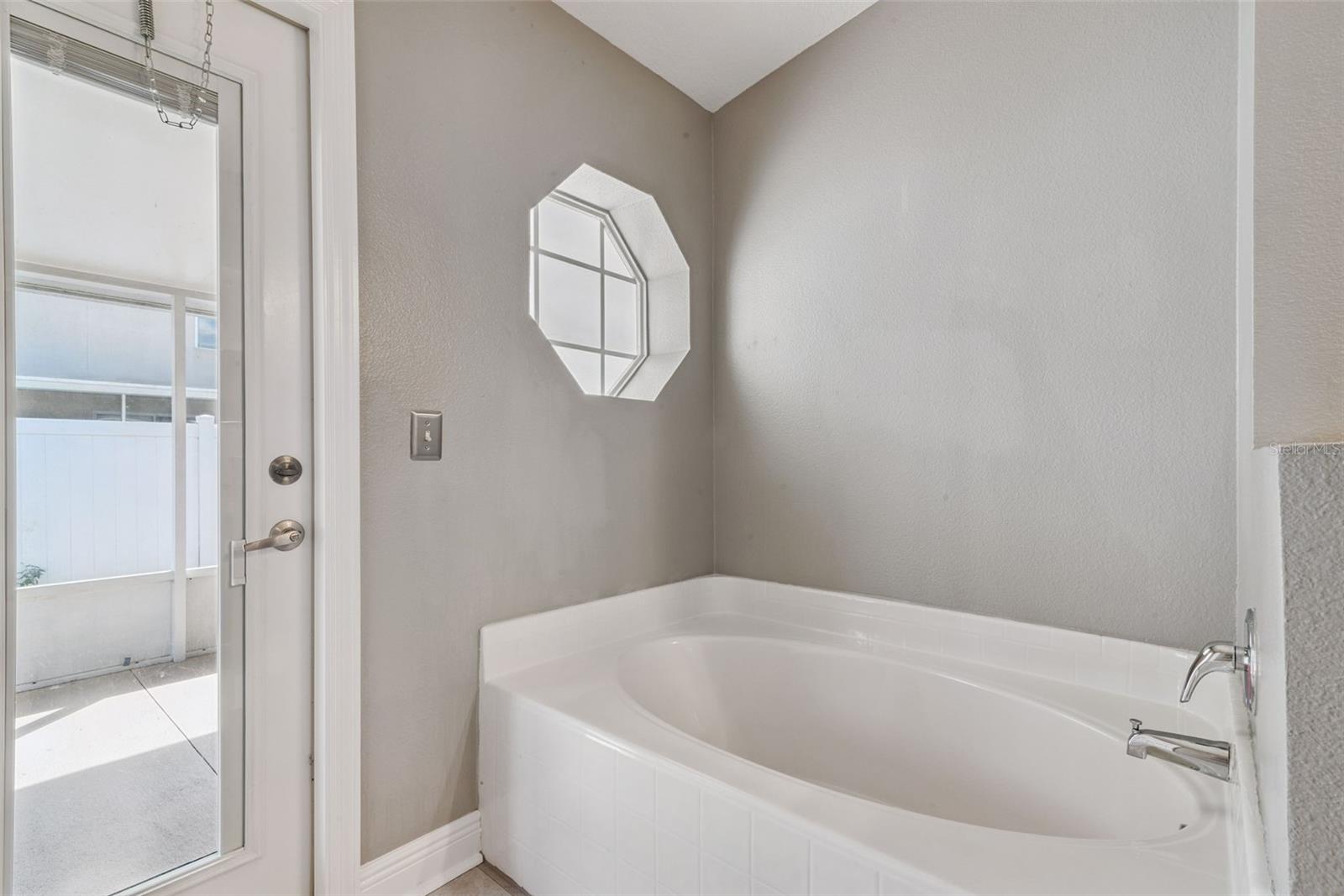 LEESBURG OVERLOOK AT LAKE GRIFFIN - Residential