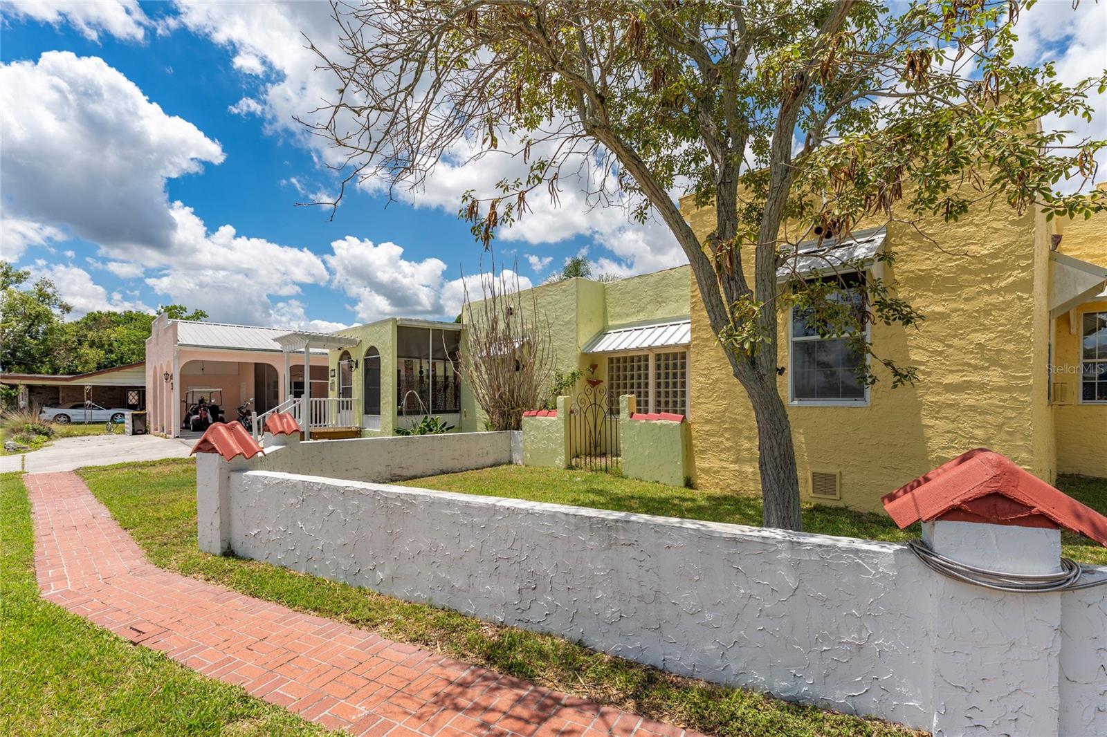 EAST VIEW PKWY - Residential