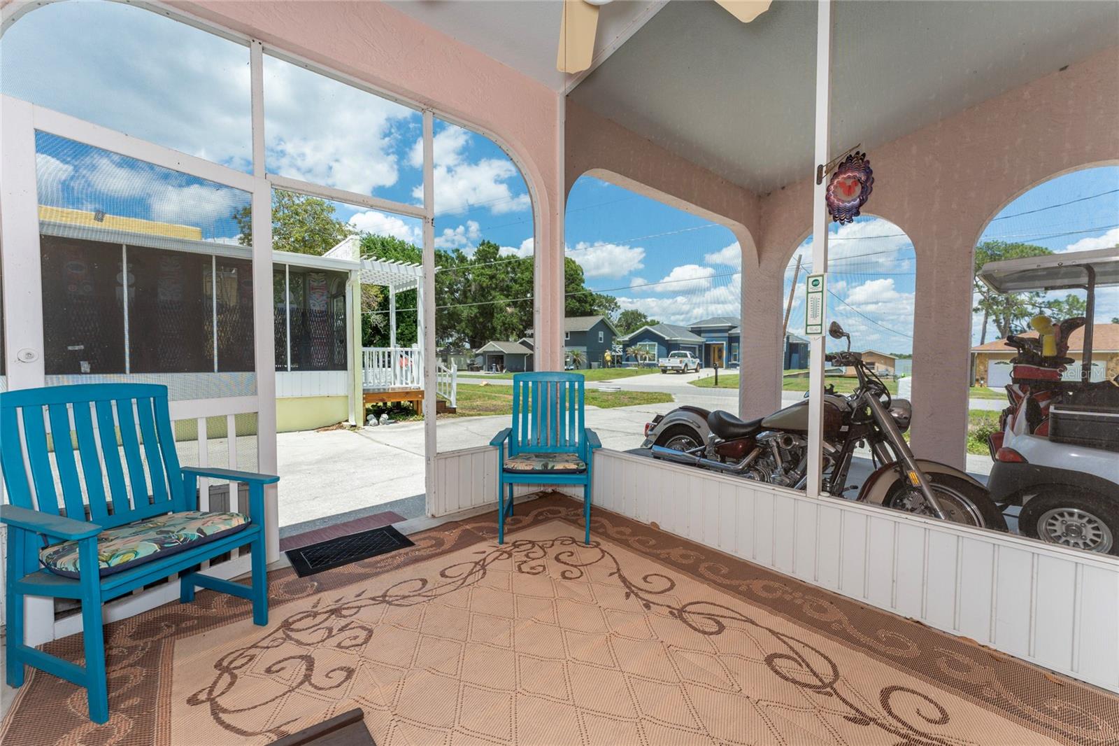 EAST VIEW PKWY - Residential