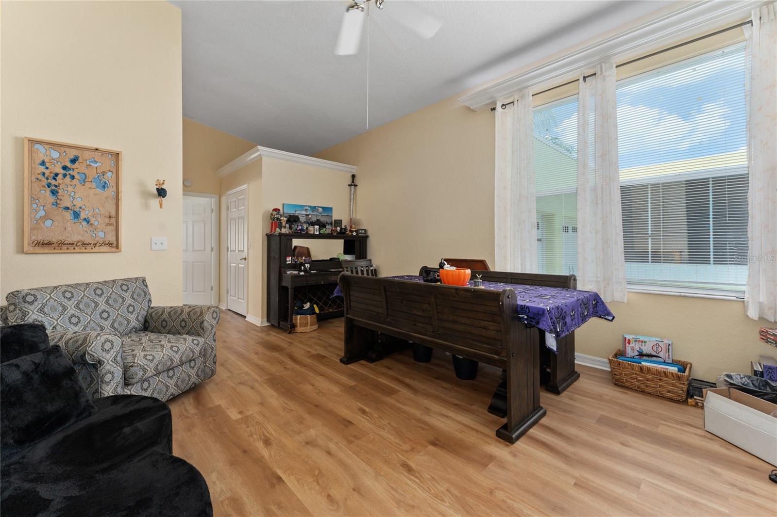EAST VIEW PKWY - Residential