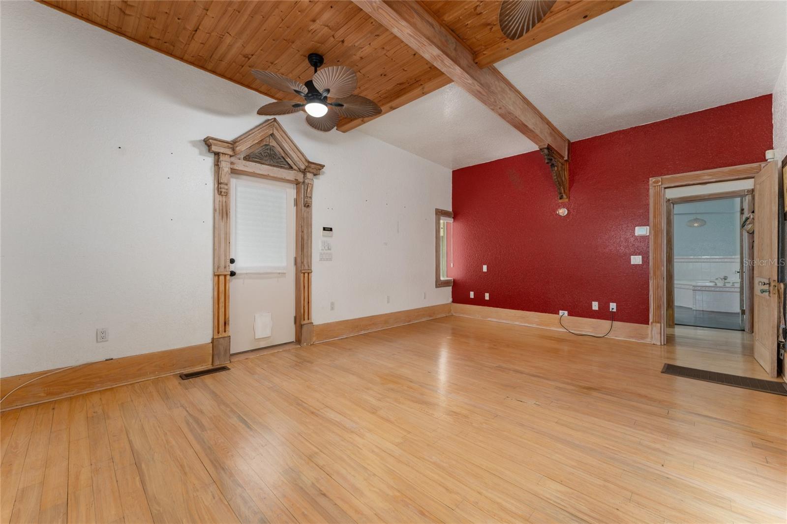 EAST VIEW PKWY - Residential