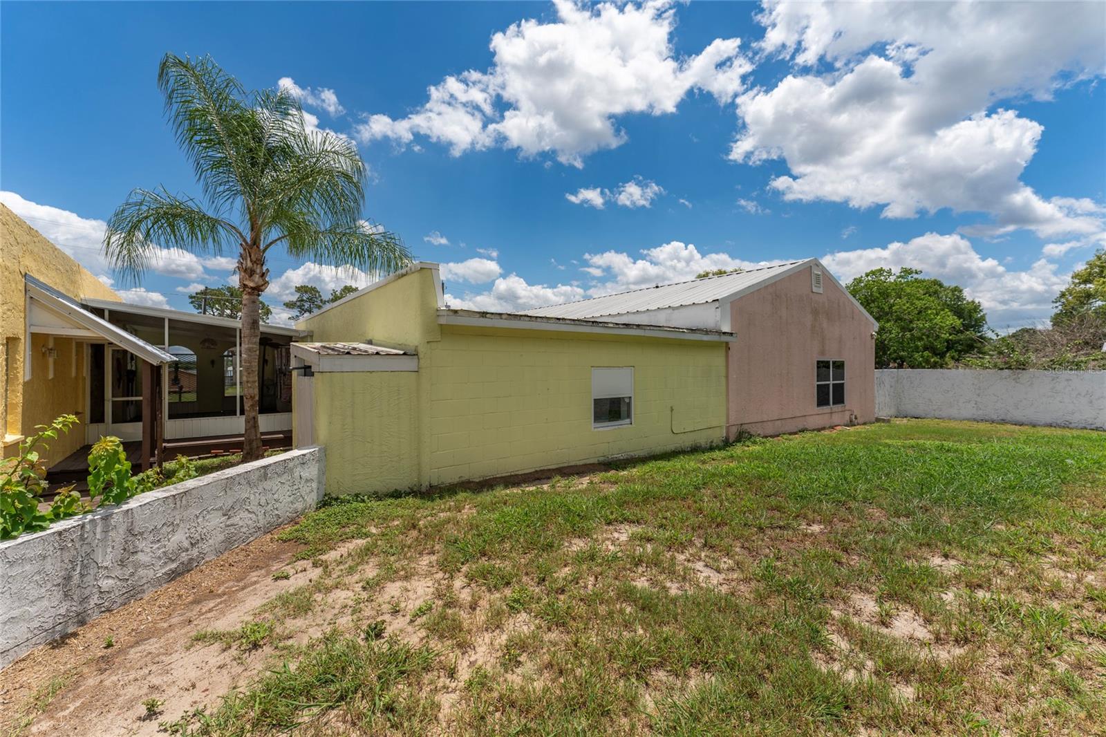 EAST VIEW PKWY - Residential
