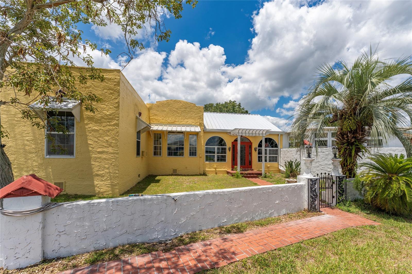 EAST VIEW PKWY - Residential