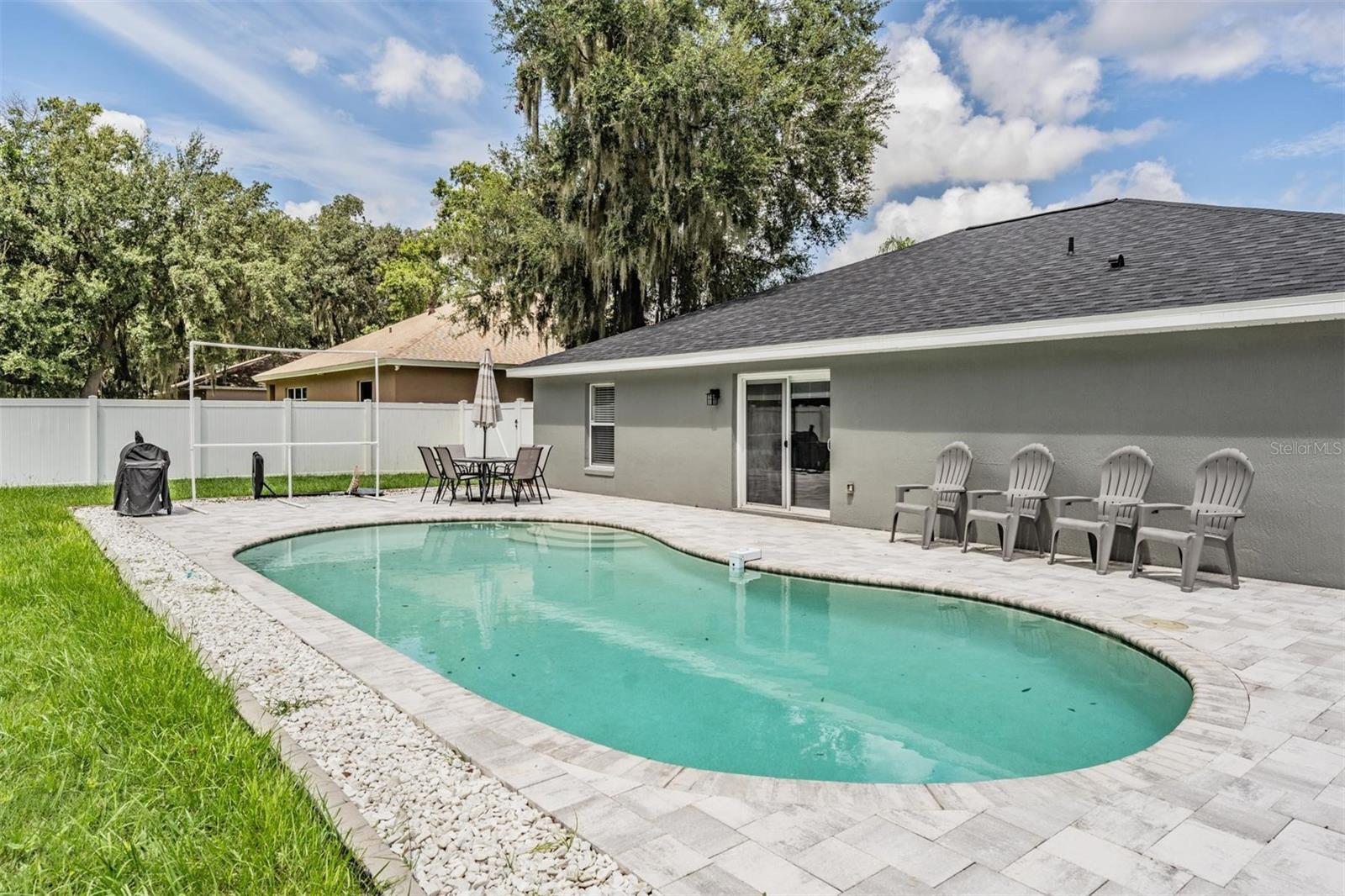 1729 OAKWOOD ESTATES DRIVE