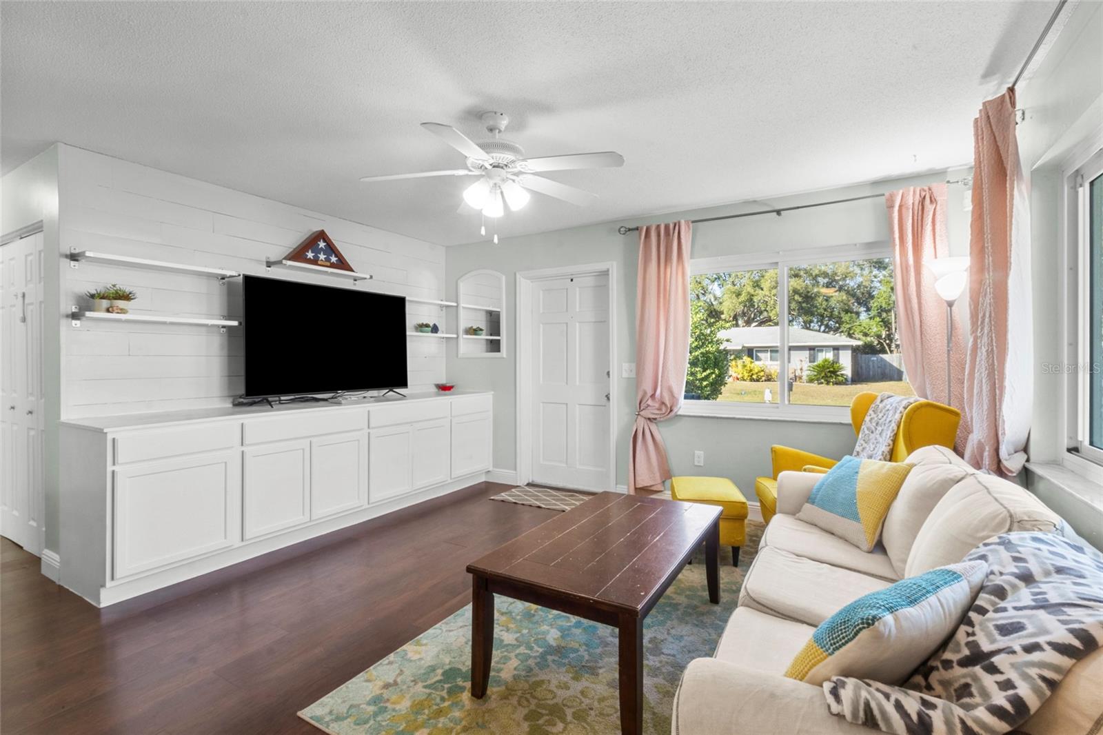 GATEWAY EAST - Residential