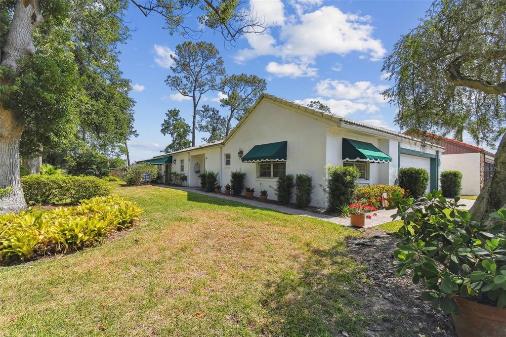Photo of 441 San Jose Drive, Winter Haven, FL 33884 (MLS # P4934776)