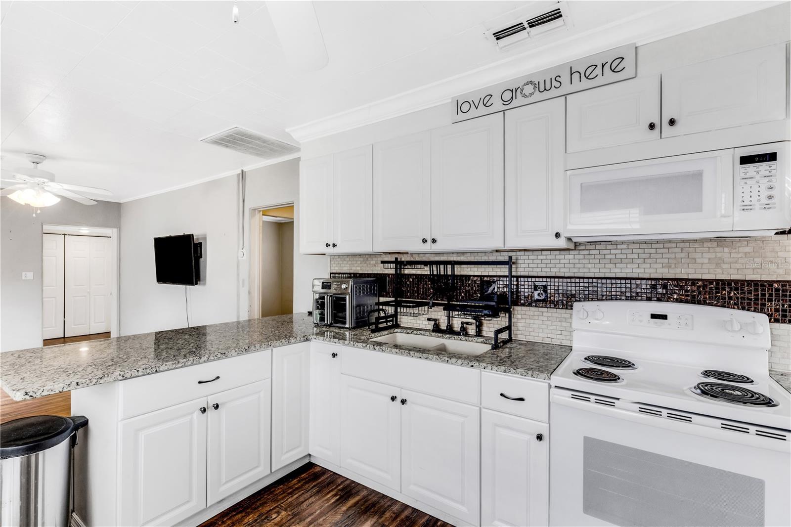 ZEPHYR HEIGHTS 1ST ADD - Residential