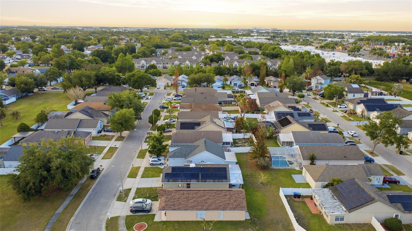 WHISPER LAKES - Residential