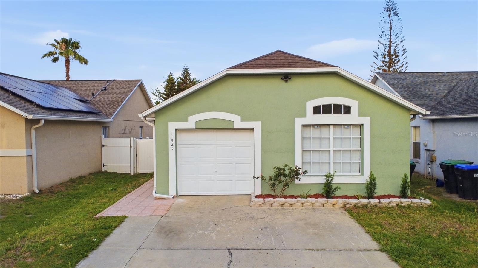 WHISPER LAKES - Residential